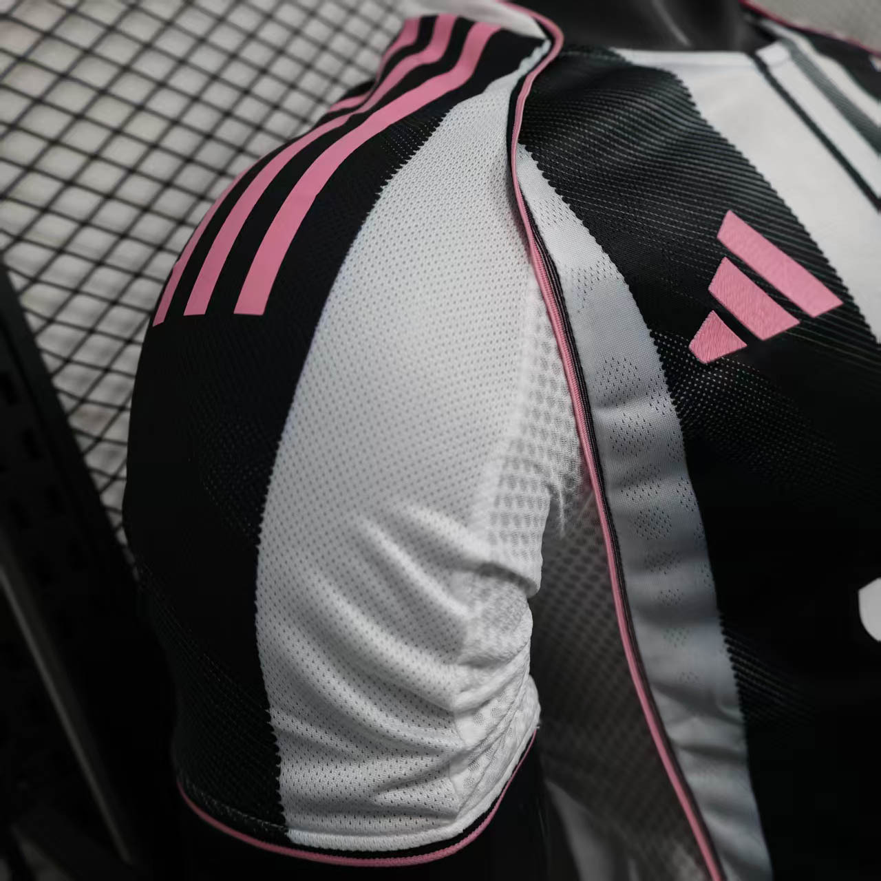 2025-2026 Players Version Juventus FC Home Football Shirt 1:1 Thai Quality