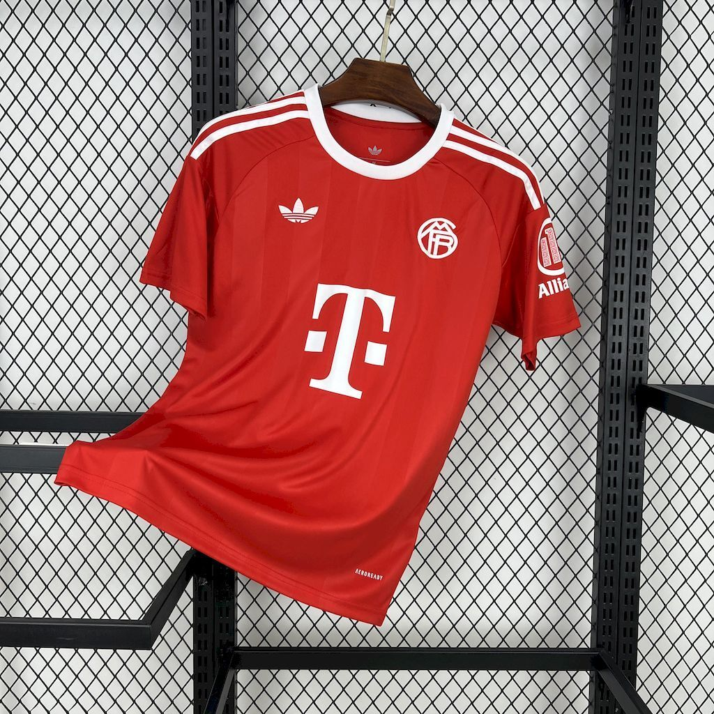 2025-2026 Bayern Munich Club Goalkeeper Football Jersey Fan edition 1:1 China Quality