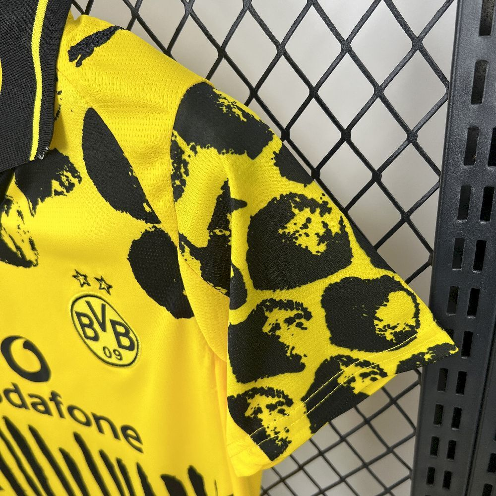 2025-2026 Borussia Dortmund Club Yellow Special Kids Football Jersey Fan edition 1:1  China Quality