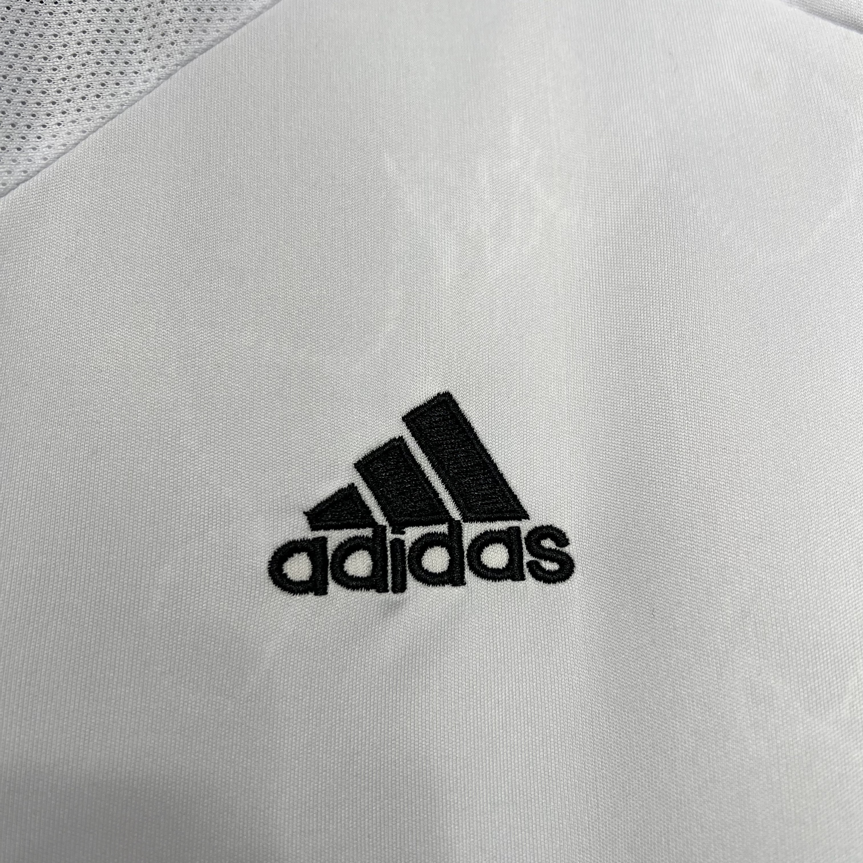 2005-2006 Real Madrid Home Retro Jersey 1:1 China Quality