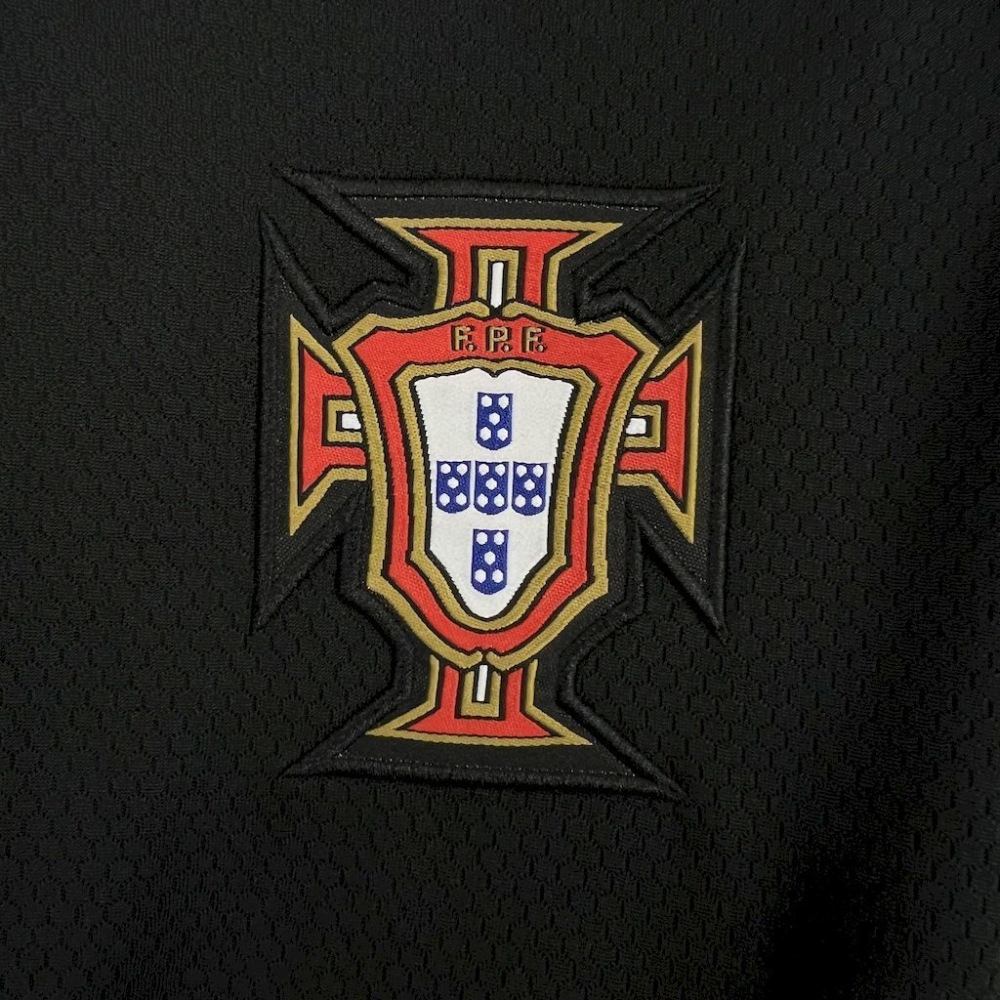 2006 Portugal Retro Away Football jersey Fan edition 1:1 China Quality