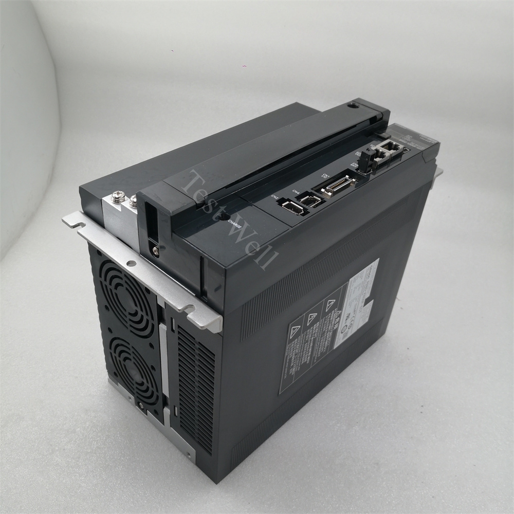 Omron R88D-KT15H High Power Servo Drive Amplifier