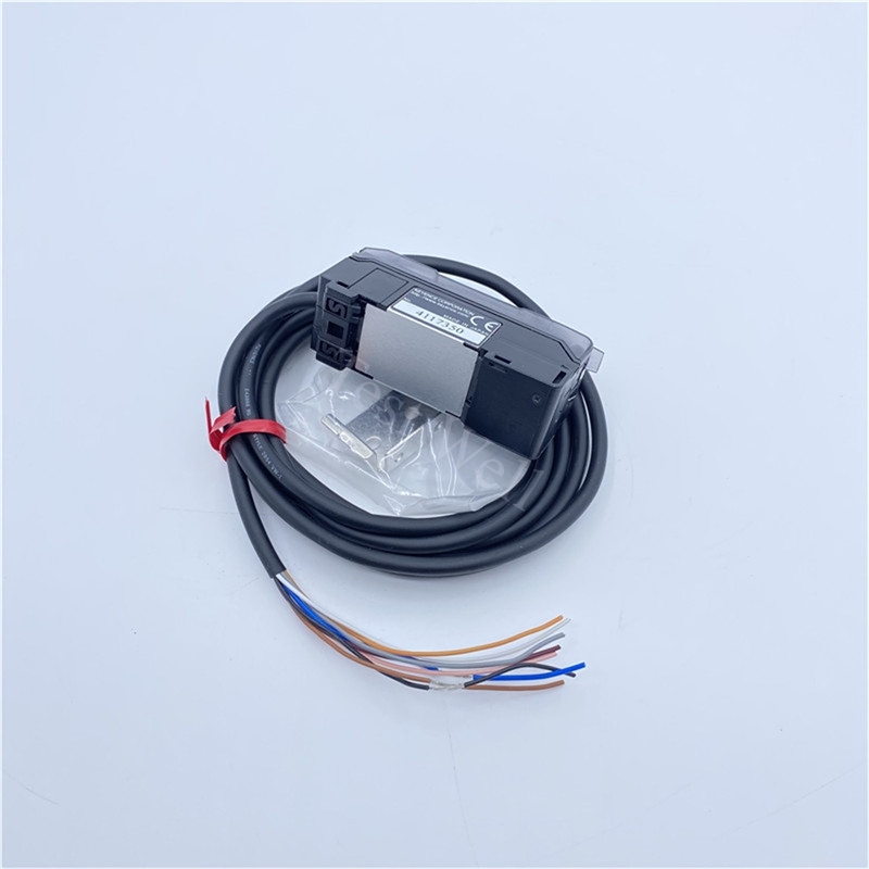 Keyence FU-77 Universal Fiber Optic Sensor Head Photoelectric Probe