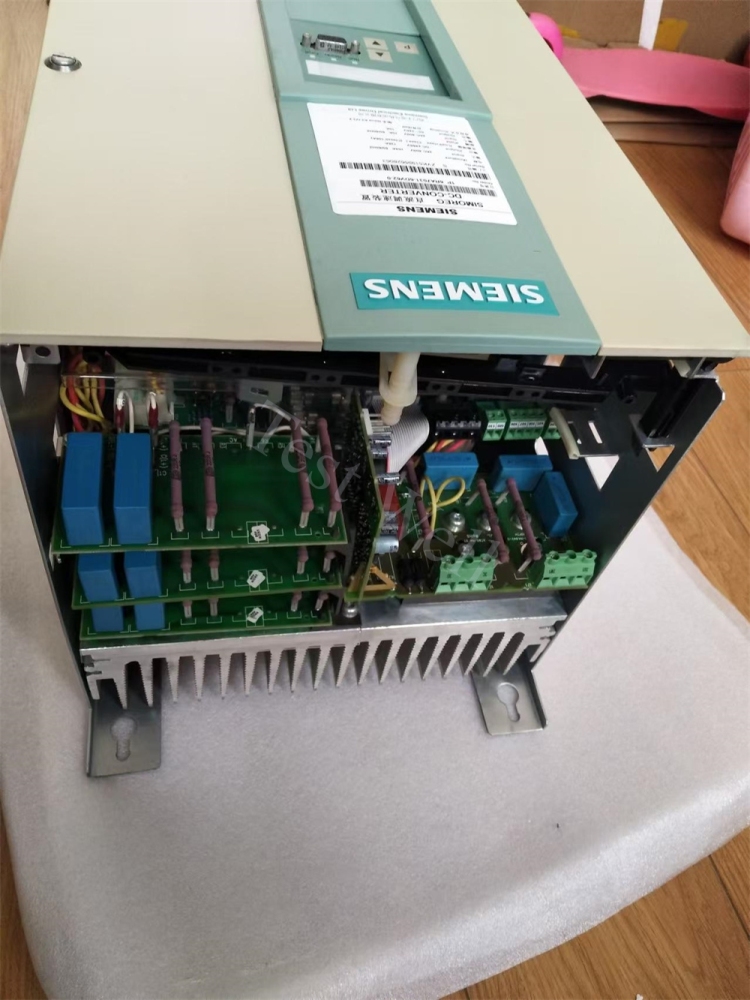 Siemens 6RA8085-6GS22-0AA0 DC Drive Converter