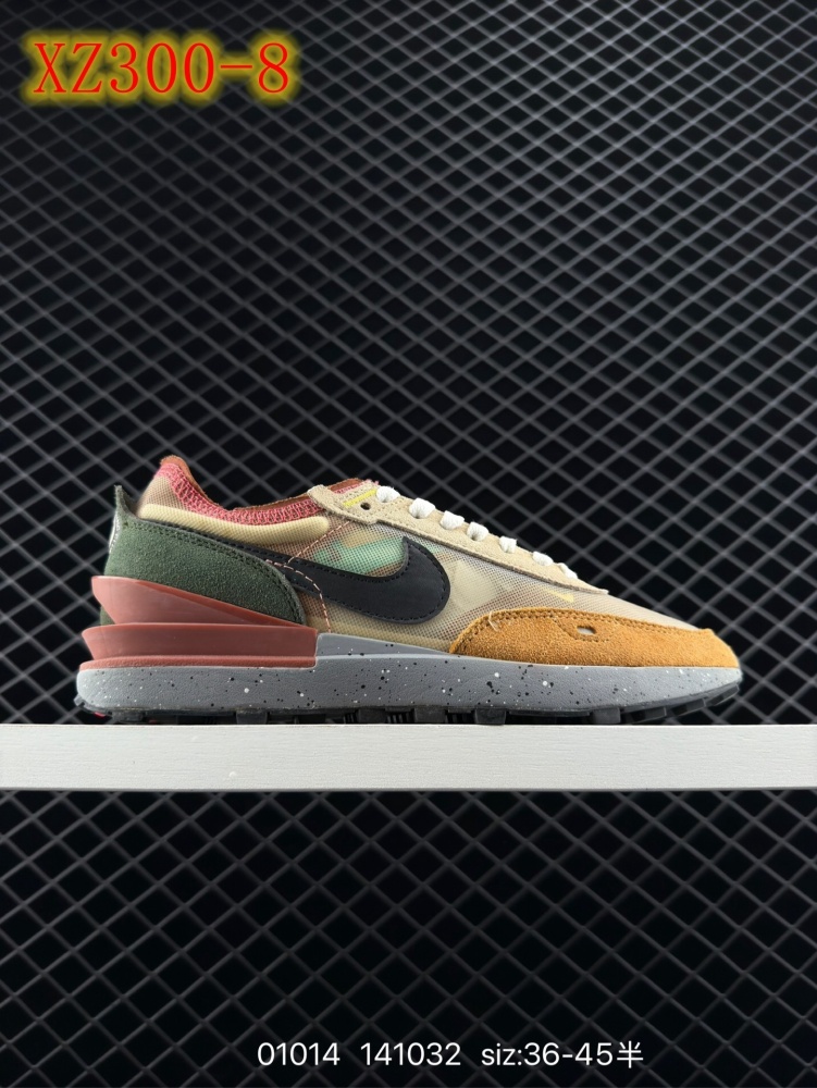 NIKE Vaporwaffle \/Sacai