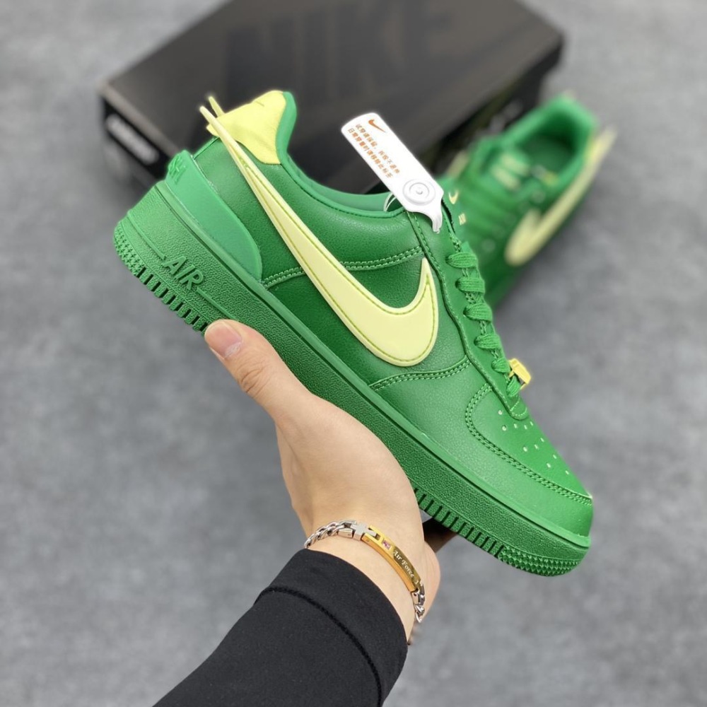NIKE AF1 Ambush