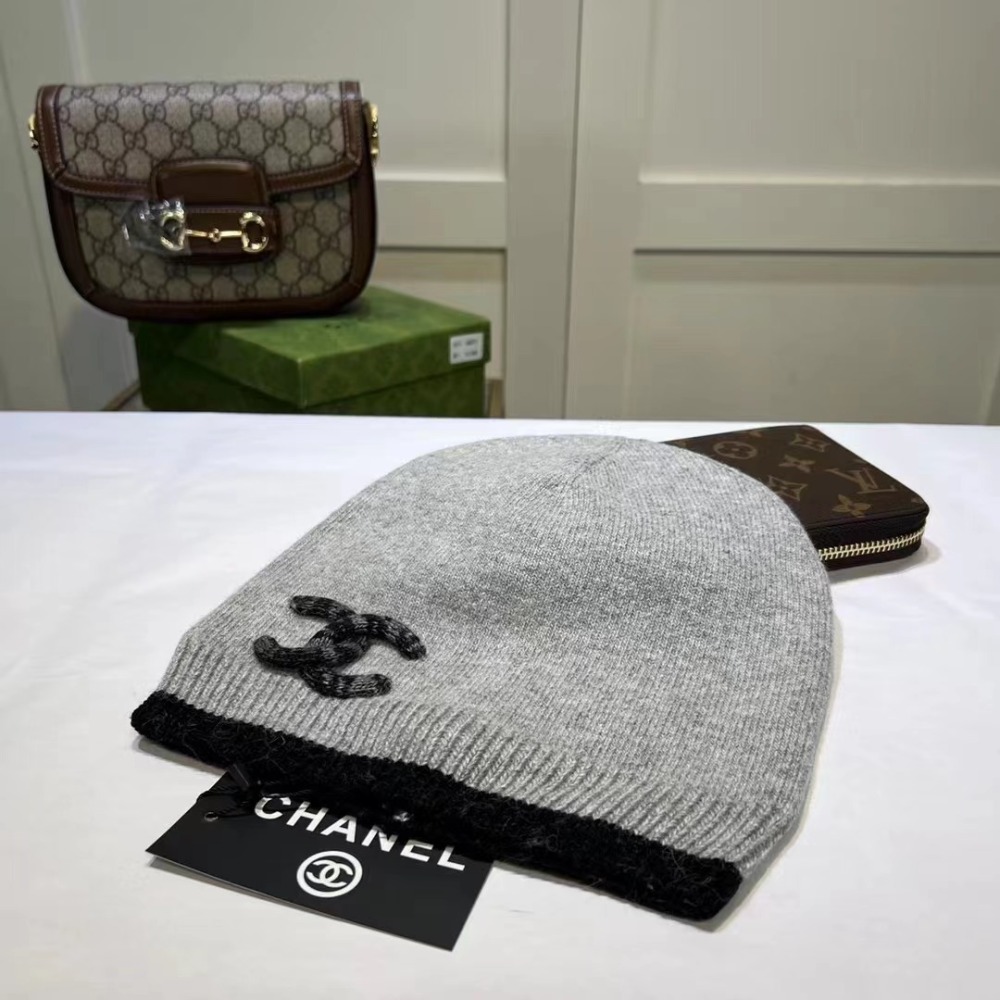 CHANEL Knitted Hat 3