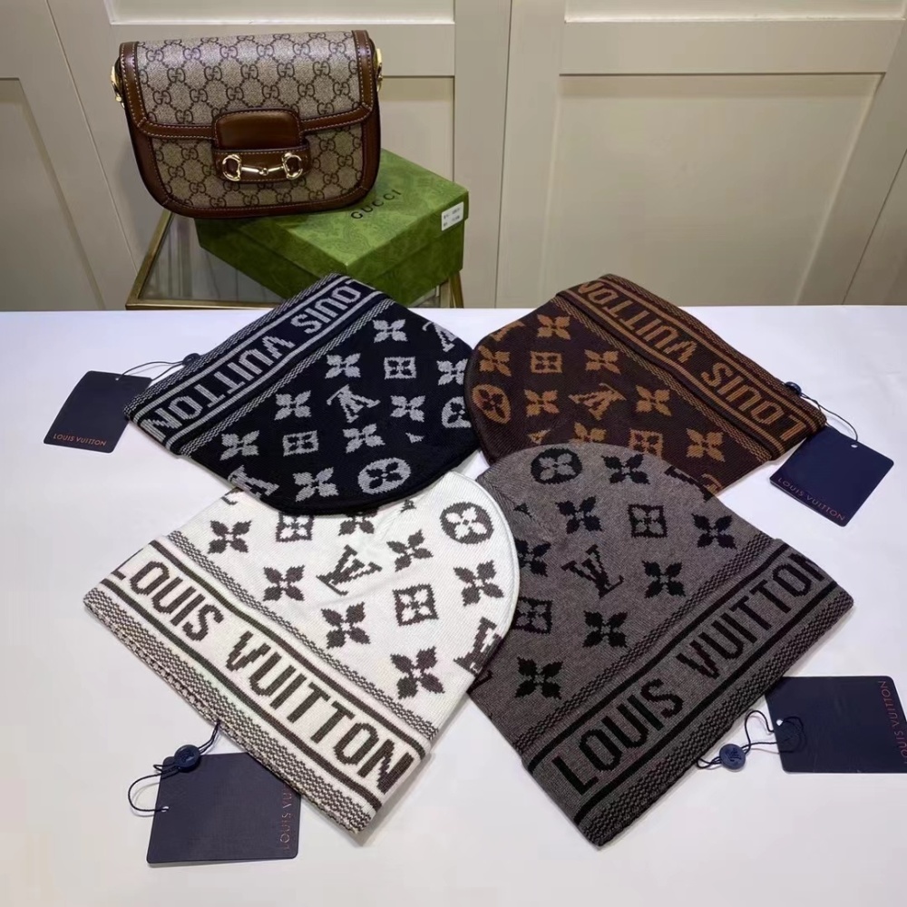 LV new fashionable knitted hat
