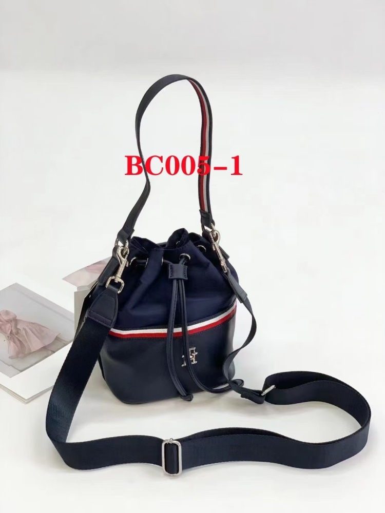 Tommy Hilfiger Women's Soufflé Bag