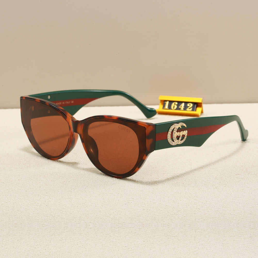GUCCI glasses with case 1642