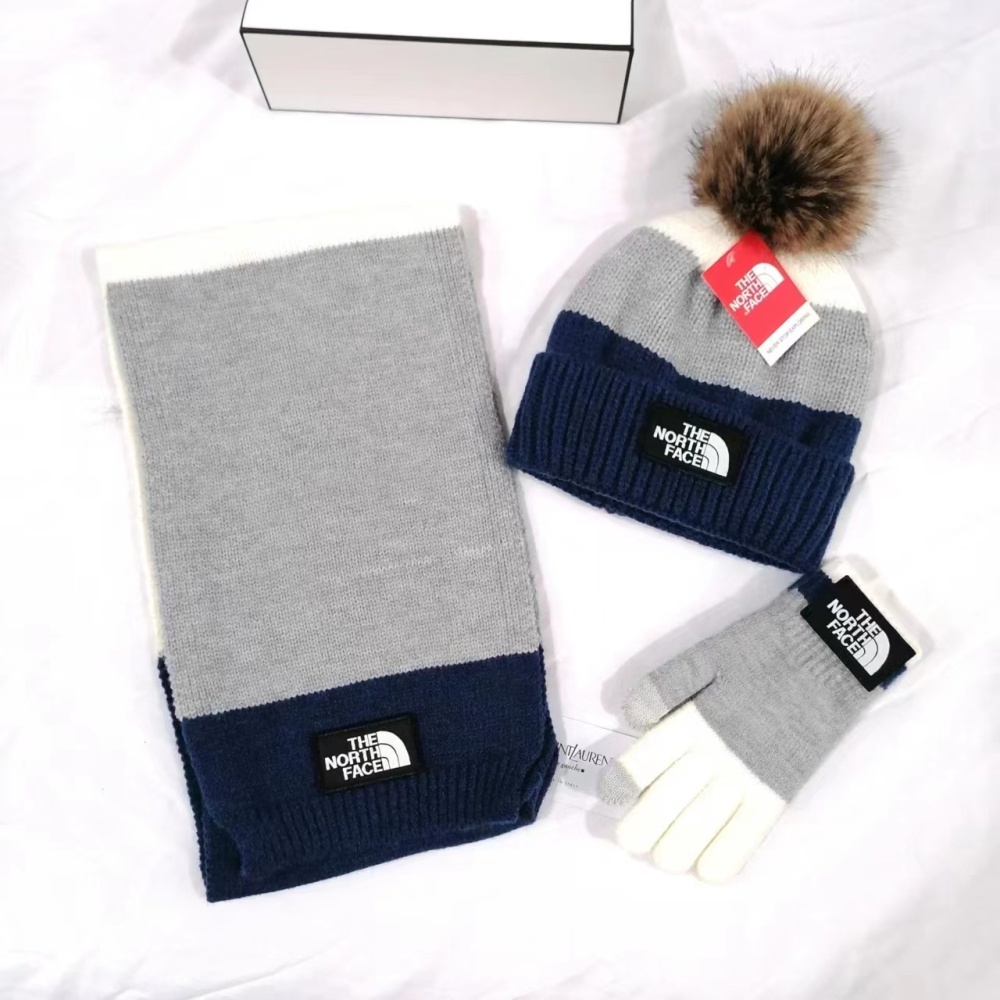 The North Face scarf + fleece-lined hat + gloves three-piece set