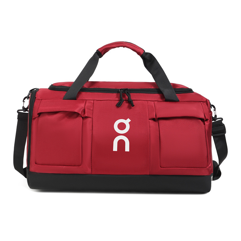 ON Large-capacity bag with separate wet and dry compartments, shoe rack, fitness and travel features.
