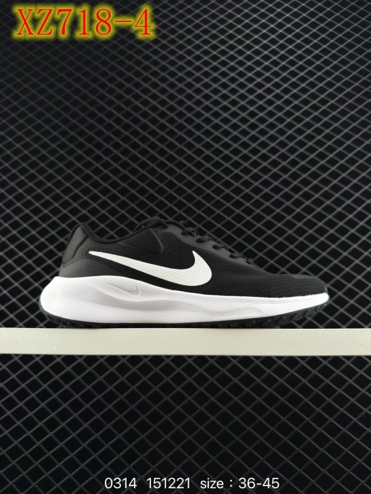 XZ718 Nike REVOLUTION7
