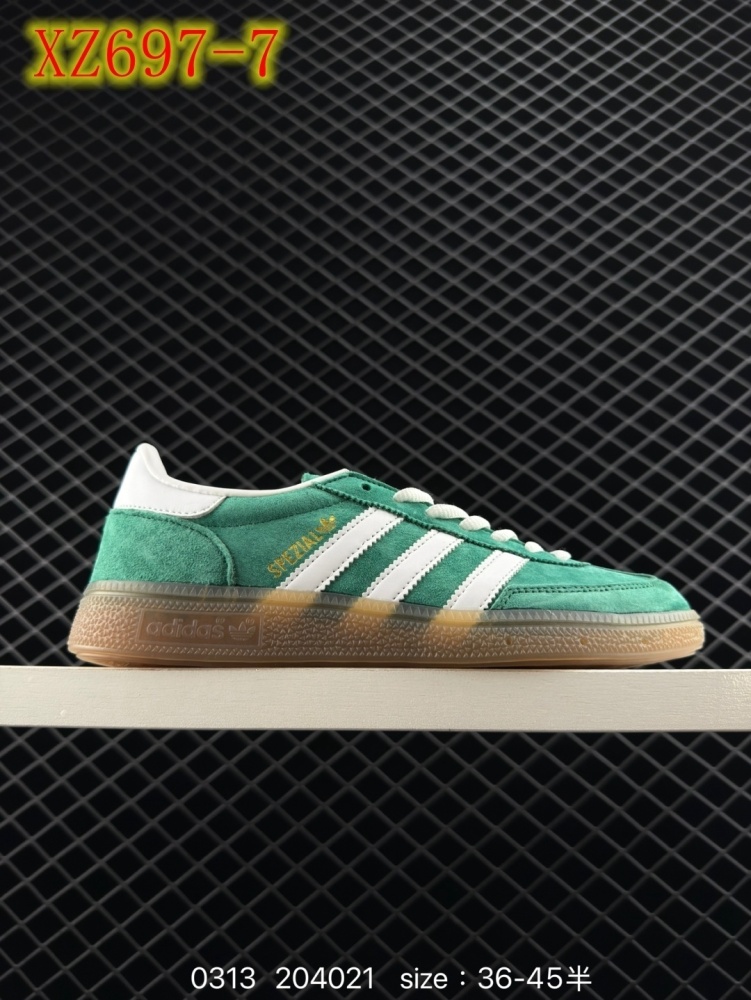 XZ679 Adidas Handball Spezial