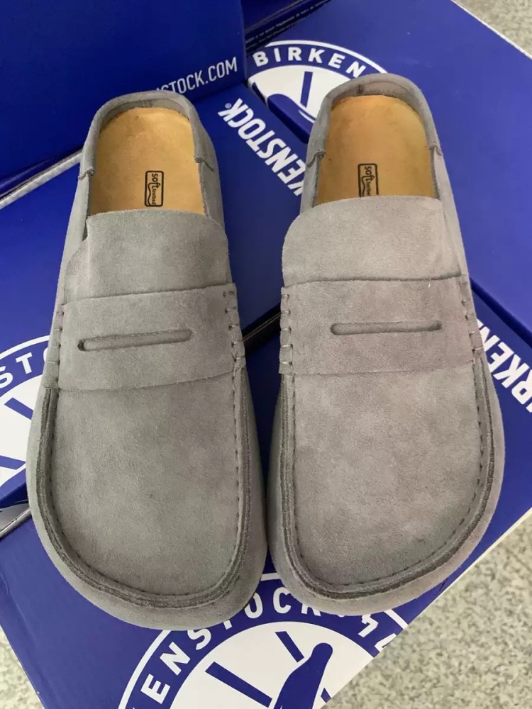 BIRKENSTOCK suede Naples closed-toe slippers, British retro style, casual outdoor half-slippers, fashionable men's shoes.