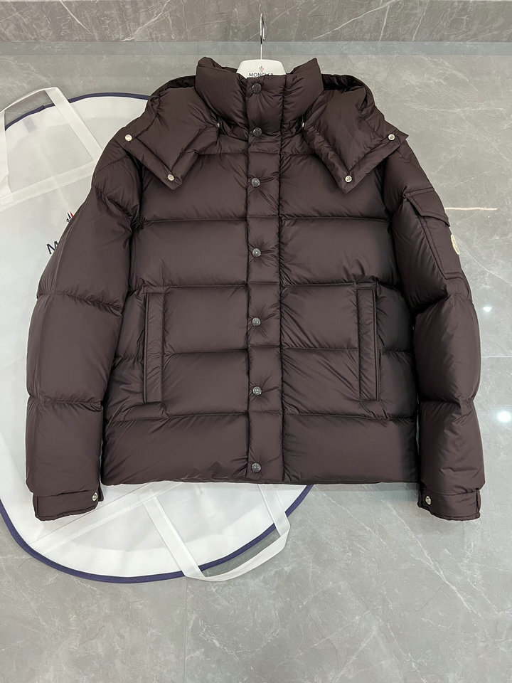Moncler's new high-quality down jacket