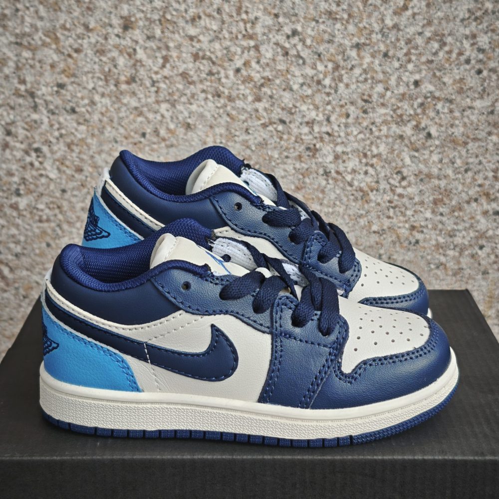 TX8 AJ1 Children’s Shoes