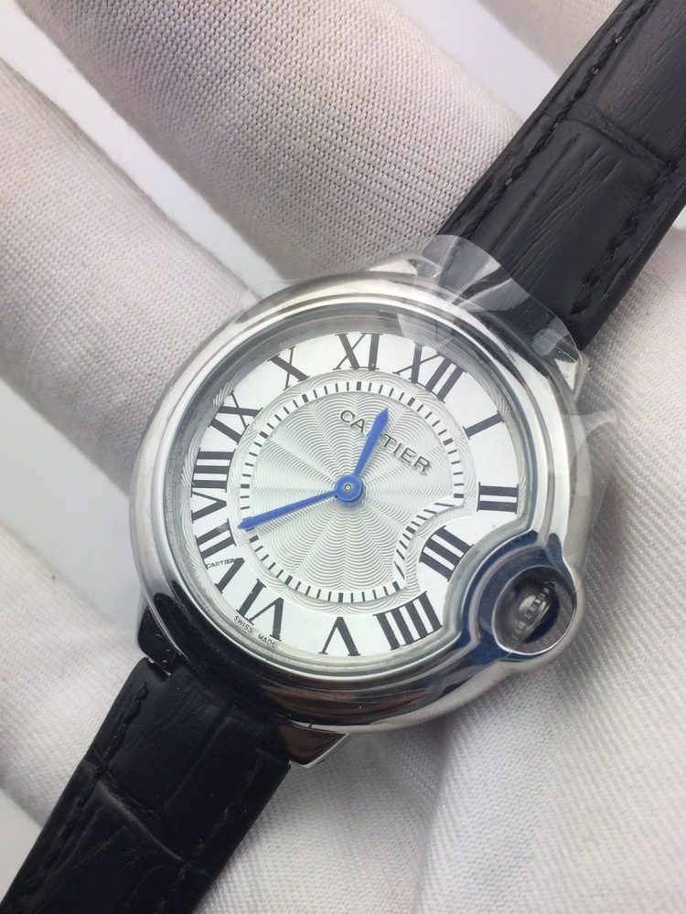 Cartier Men's high-quality watch with box