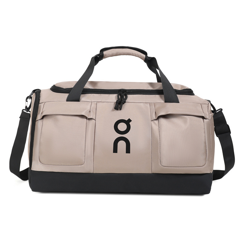 ON Large-capacity bag with separate wet and dry compartments, shoe rack, fitness and travel features.