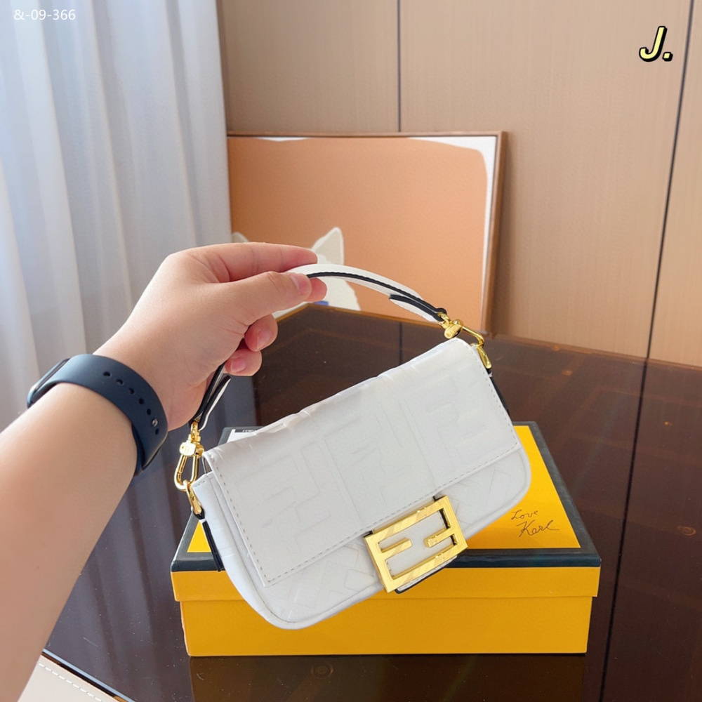 FENDI 4 colors, French stick bag, shoulder crossbody bag, handbag of high quality