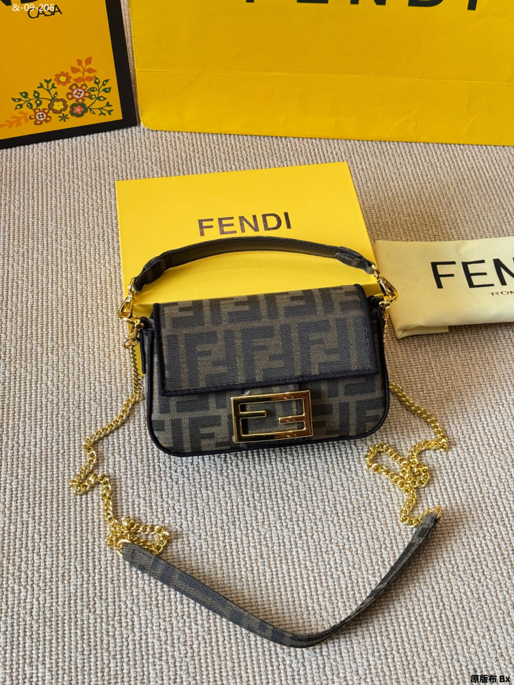 FENDI 5 colors, high-quality baguette bag