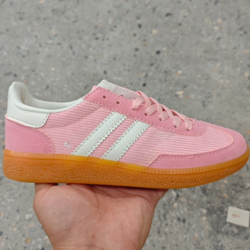 2sam With shoe box adidas