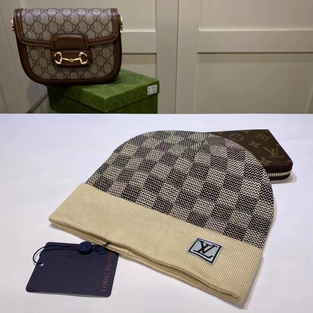 LV unisex warm casual knit hat 2