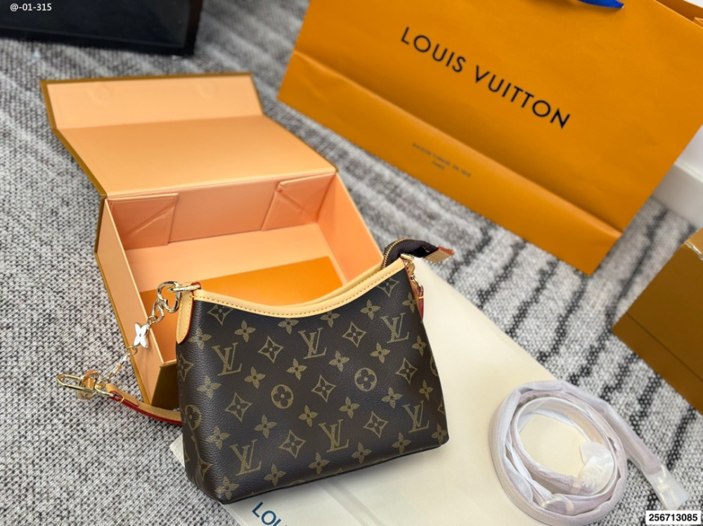 LV shoulder bag\/crossbody bag