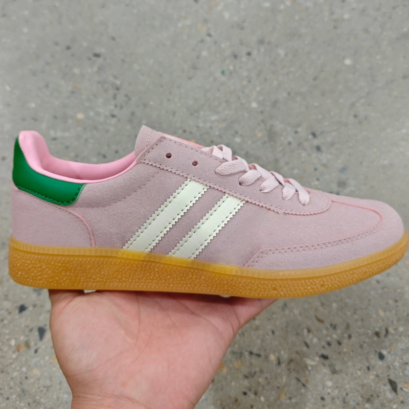 2sam With shoe box adidas
