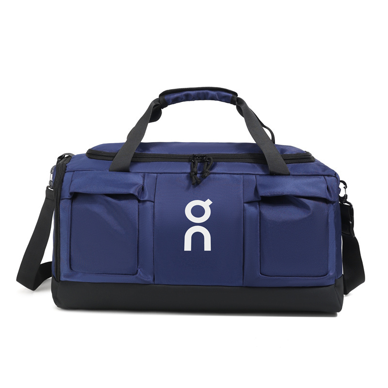 ON Large-capacity bag with separate wet and dry compartments, shoe rack, fitness and travel features.