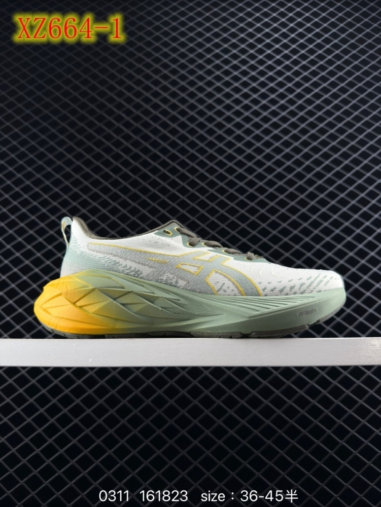 XZ664 Asics Novavlast 4