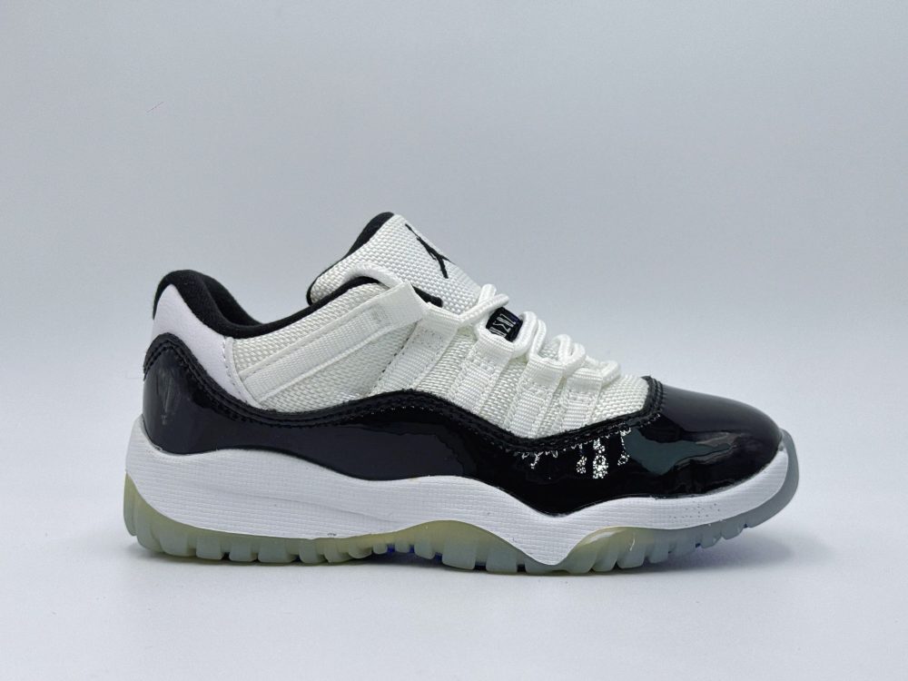 TX2 NIKE AJ11 Children's Shoes