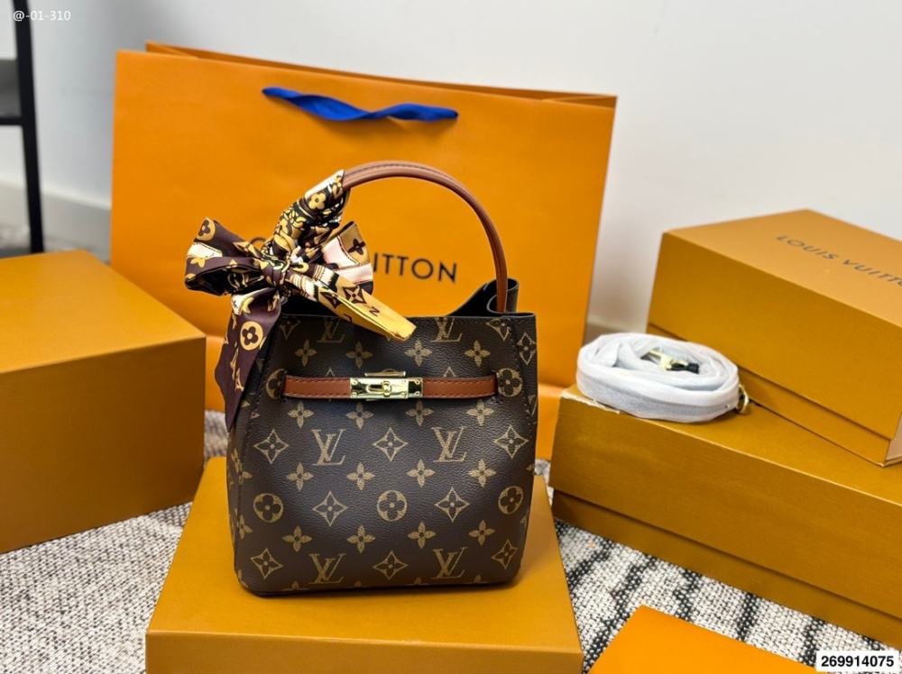 LV shoulder bag\/crossbody\/handbag