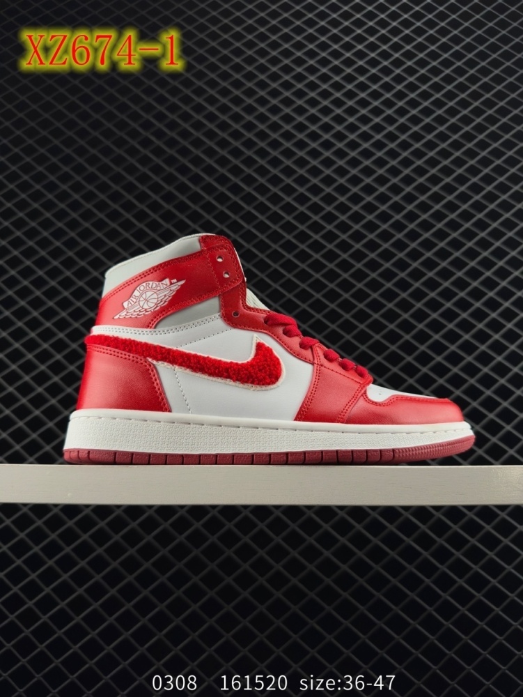 XZ674 NIKE Air Jordan 1 Retro High OG \"Black Toe\"""