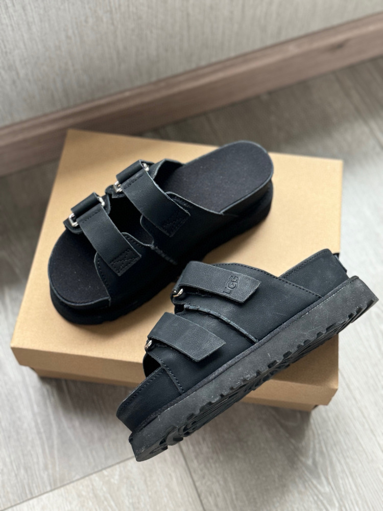 UGG's new high-value open-toe sandals, platform, height-increasing, thick sole.