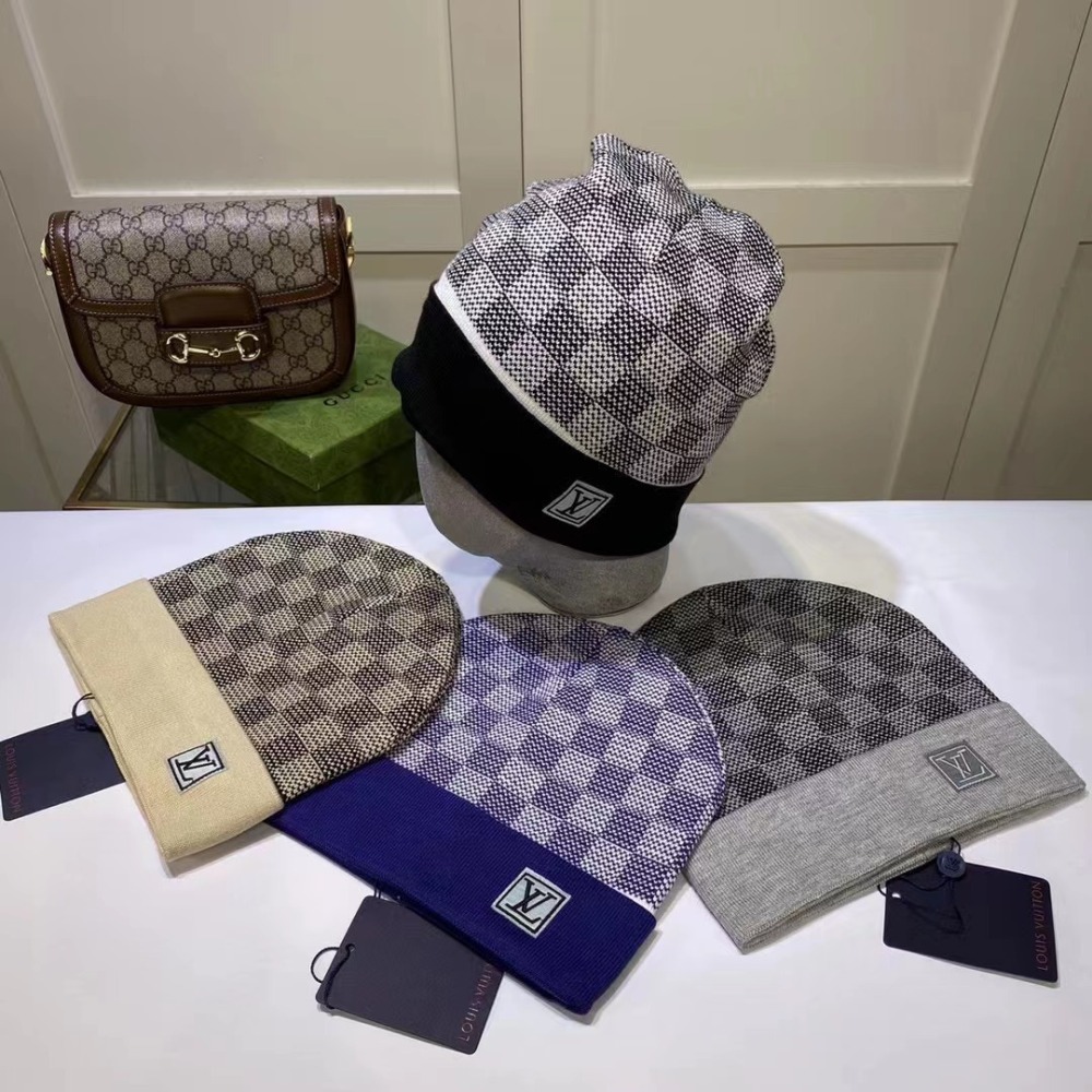 LV unisex warm casual knit hat 2