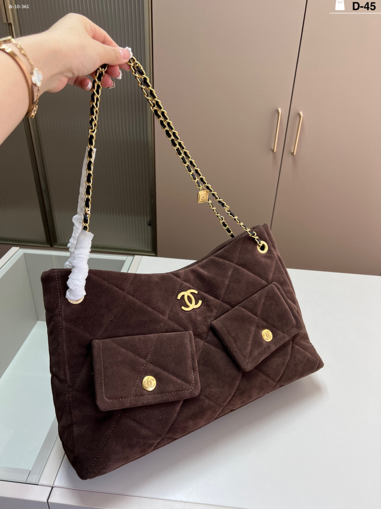 CHANEL suede shoulder tote chain bag