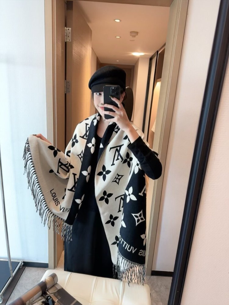 LV new cashmere scarf