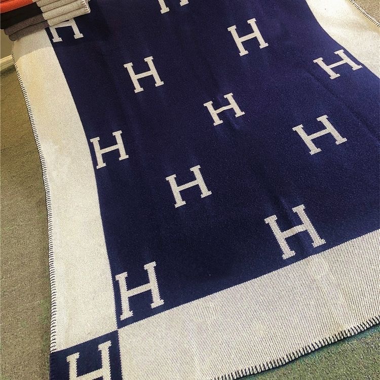 Hermès cashmere wool blanket, sofa blanket, all-season blanket, office towel blanket, nap blanket, air conditioning blanket