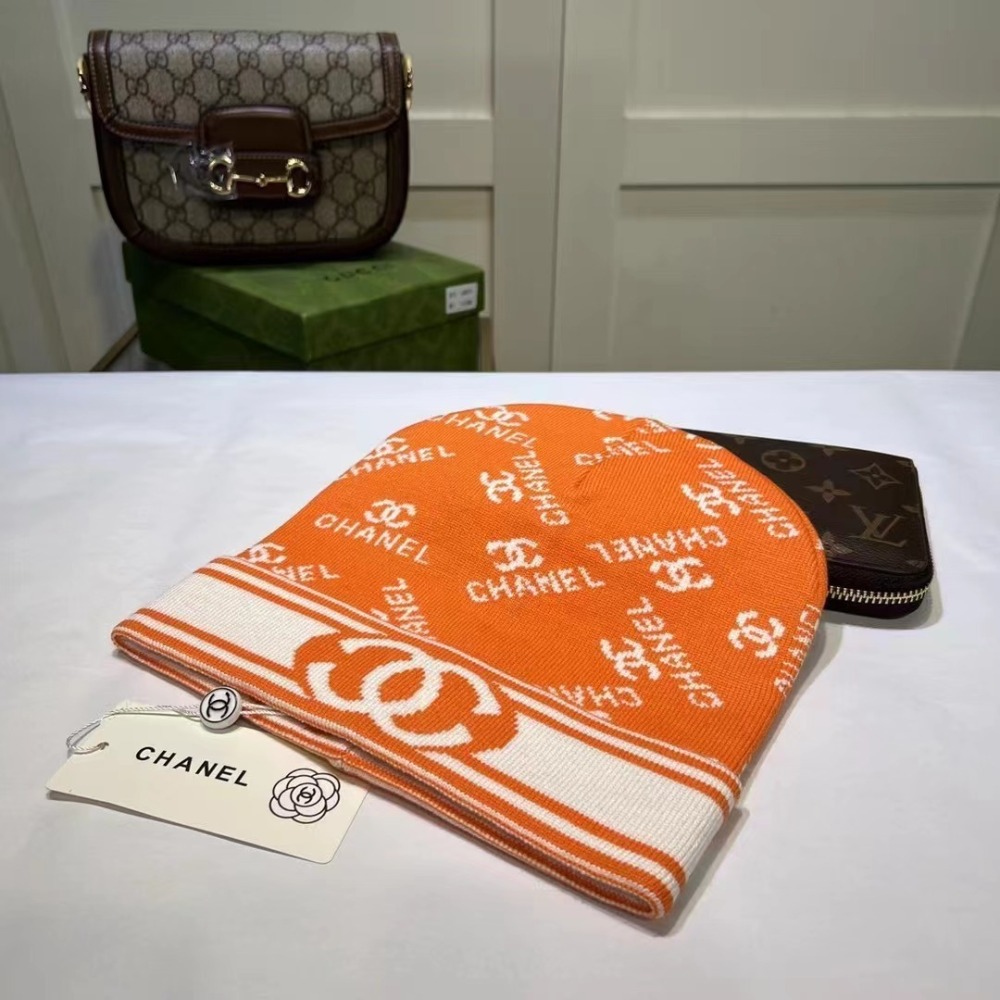 CHANEL Knitted Hat 5