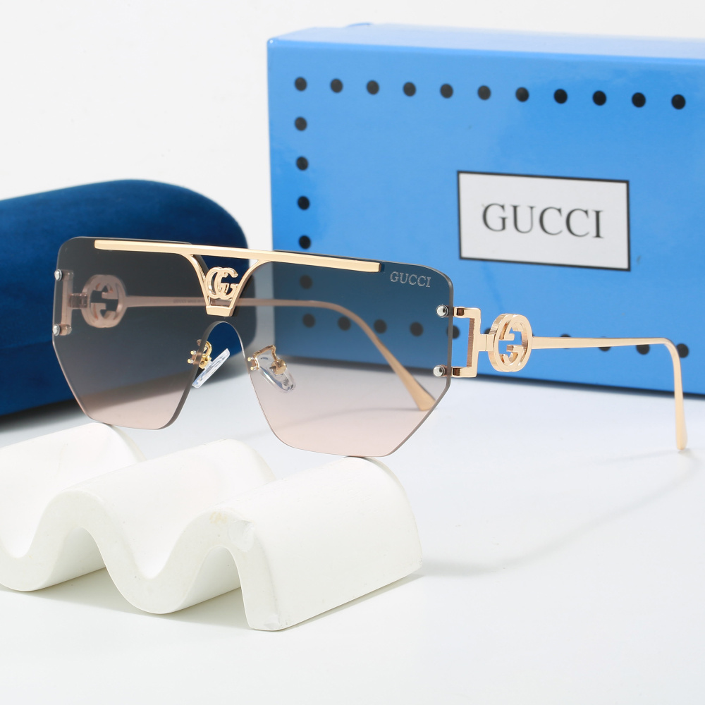 CHANEL sunglasses with box 201725