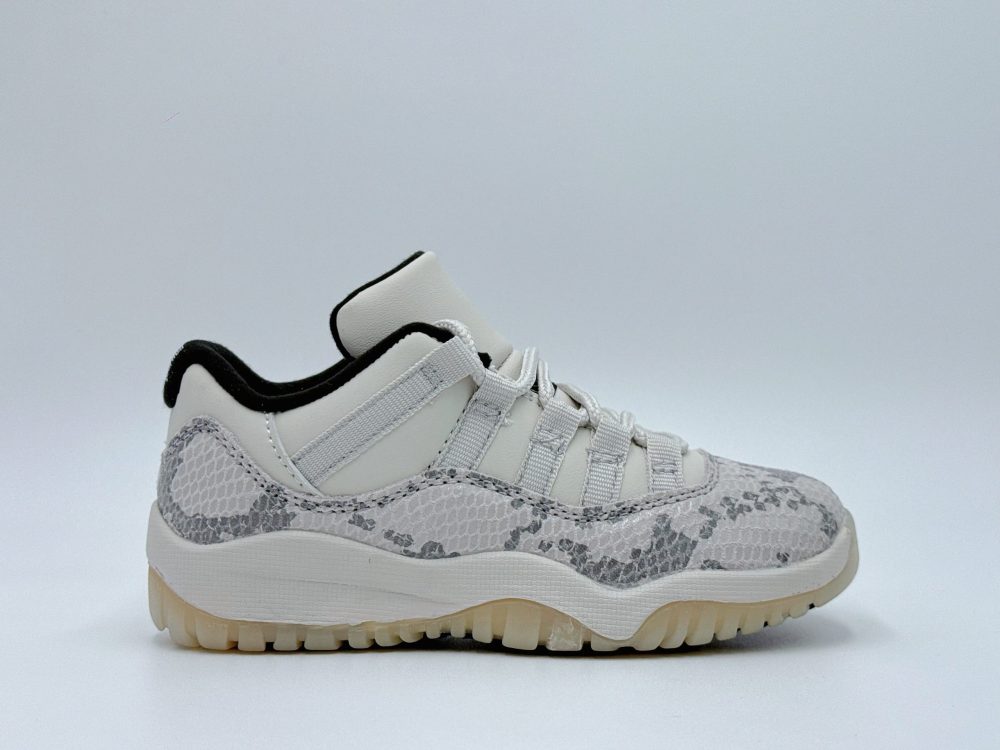 TX2 NIKE AJ11 Children's Shoes