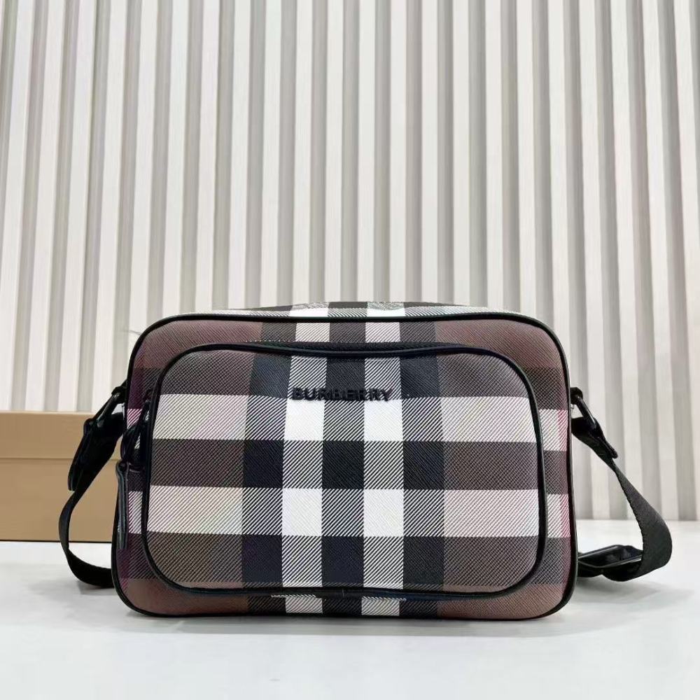 Burberry 3-color shoulder bag