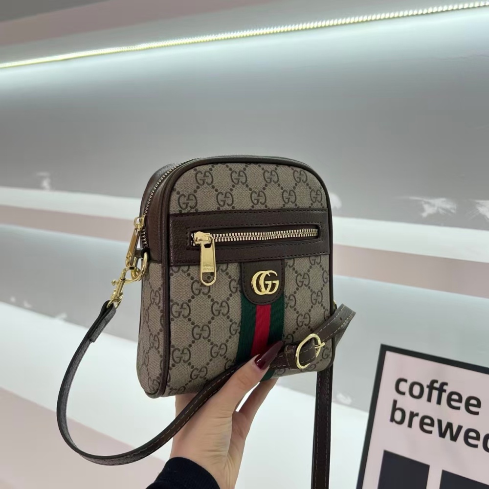 GUCCI Women's Shoulder Bag
