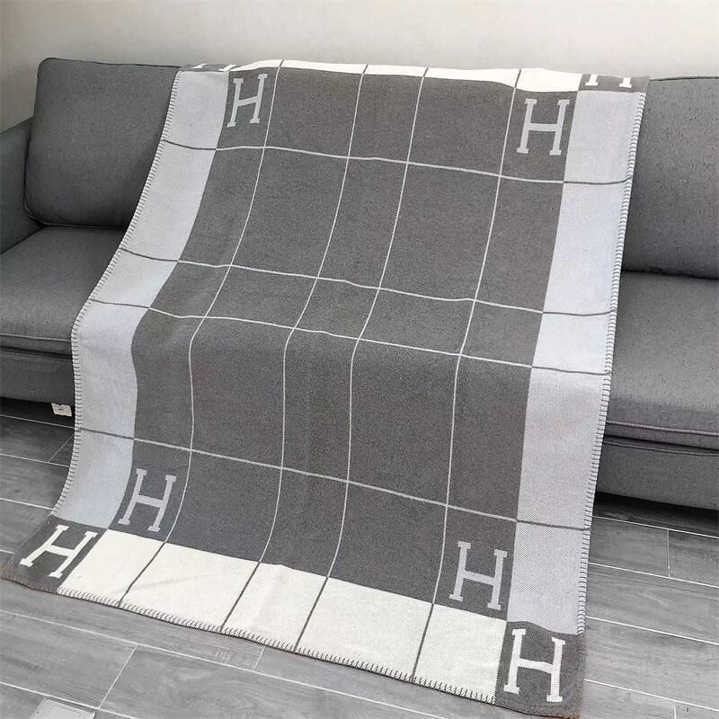 Hermès cashmere wool blanket, sofa blanket, all-season blanket, office towel blanket, nap blanket, air conditioning blanket
