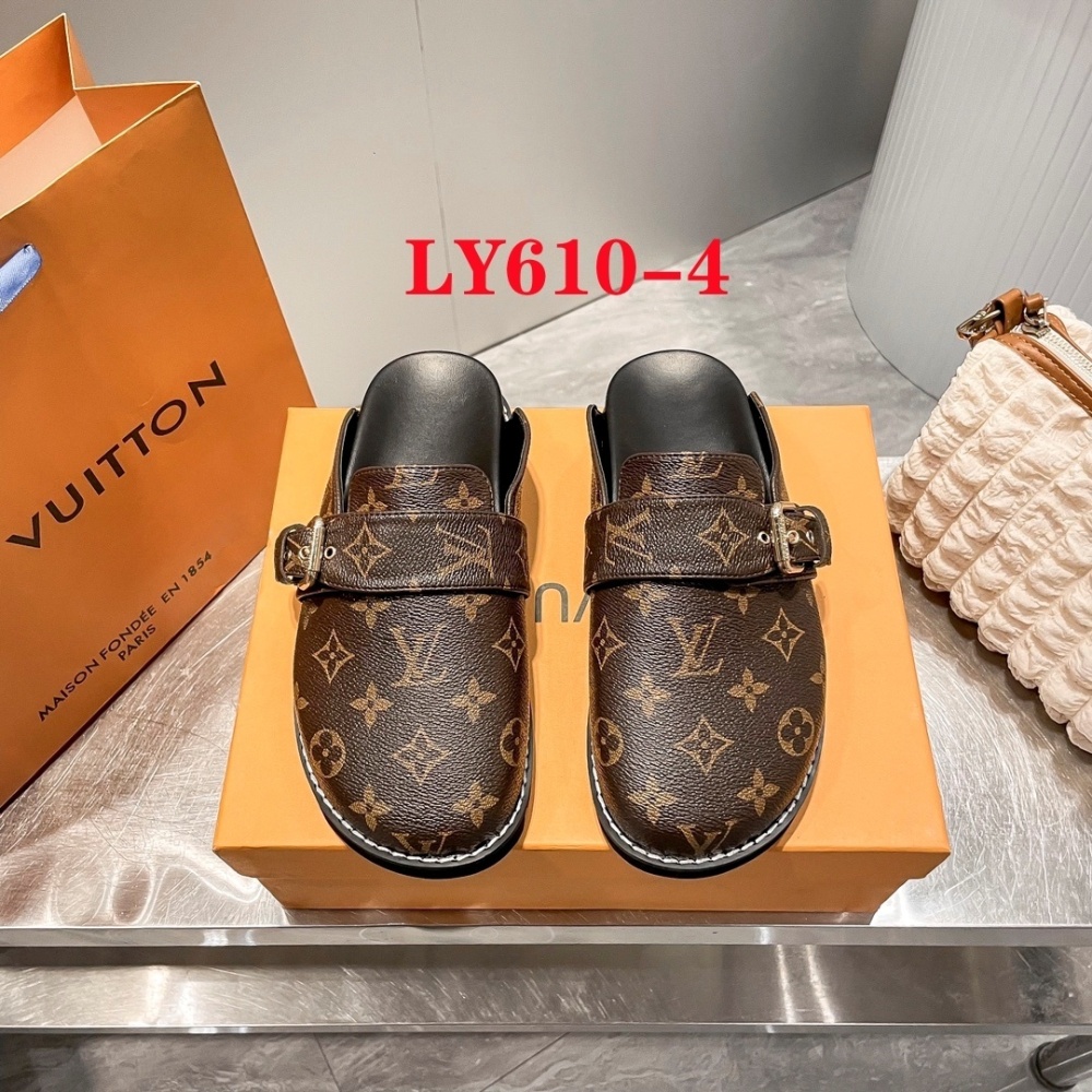LV platform closed-toe slippers, casual Birkenstock slippers, new style, popular among online influencers.