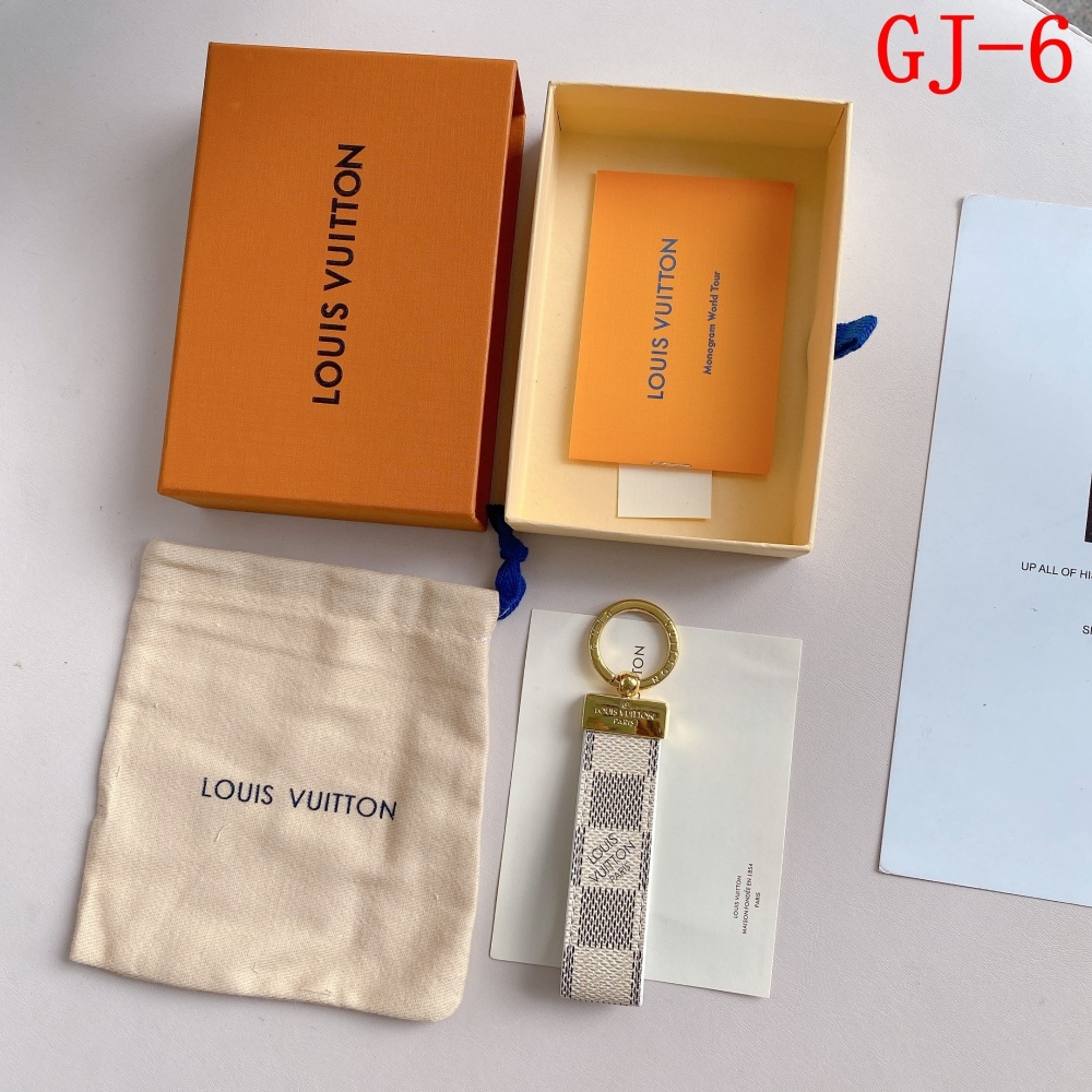 LV accessories 2