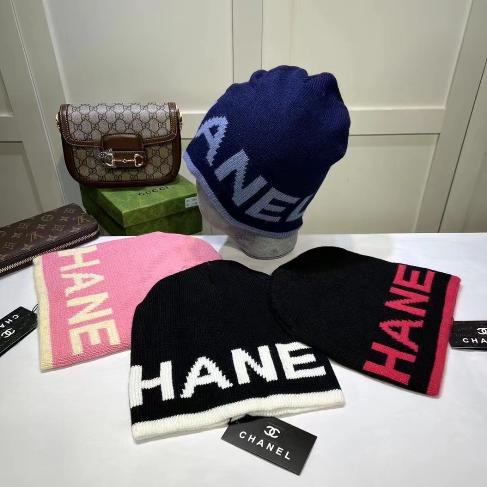 CHANEL Knitted Hat 4