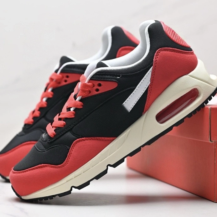 COrr With shoe box NIKE