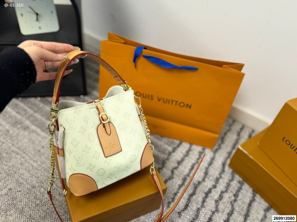 LV monogrammed shoulder bag, crossbody bag, and tote bucket bag (5 colors)